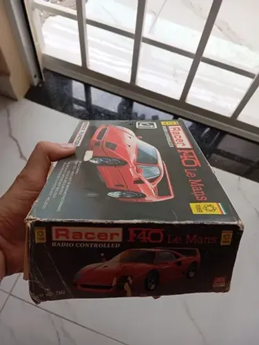 Carro de controle remoto vintage