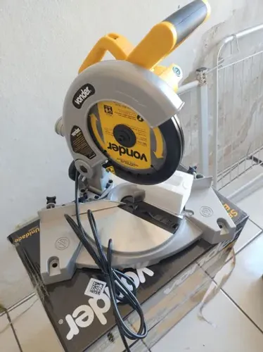 Meia esquadria vonder de 850w