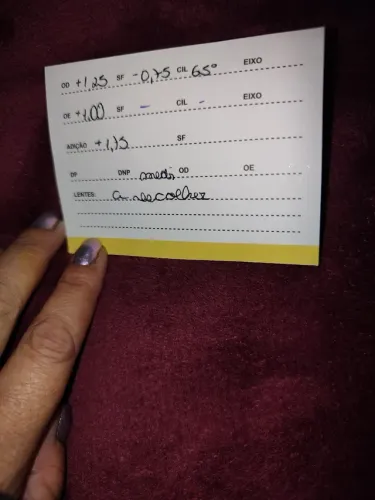Vendo óculos