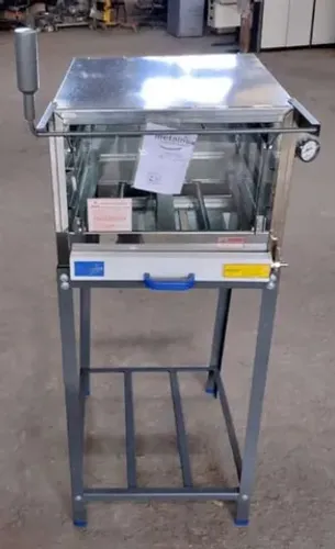 Forno industrial a gás com pedra refratária e pés 