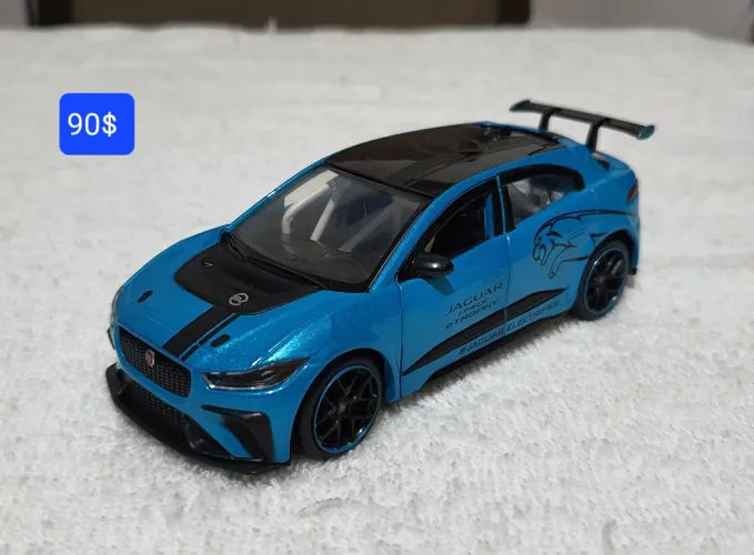 Carrinho miniatura Jaguar I-Pace Eletric