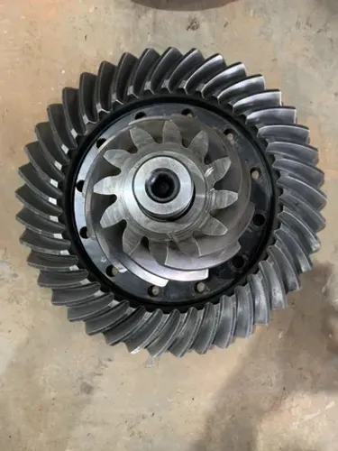 Coroa e pinhao 12x41 scania 113 124