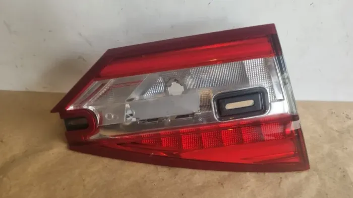 Lanterna traseira porta malas LE Ford Fusion 2017/2019 Original HS7313A602AG