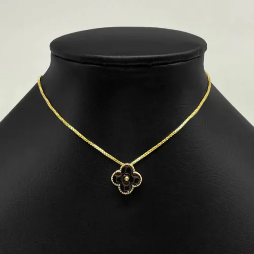 Colar Van Cleef Passante (Preto) | Camadas em ouro