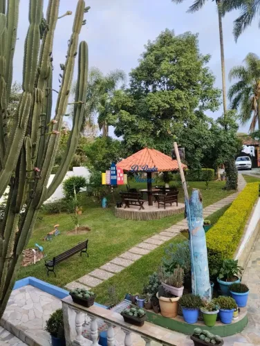 Chácara à venda em Santana Parnaíba na Estrada do Suru. Com 1.000m² excelente localização.