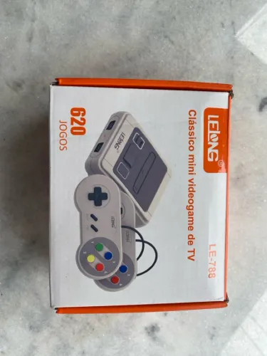 Console Retrô LE-788 com 620 Jogos