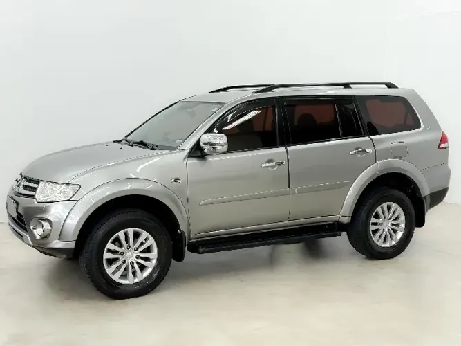 Pajero Dakar 3.5 4X4 - 7 Lugares - 2015