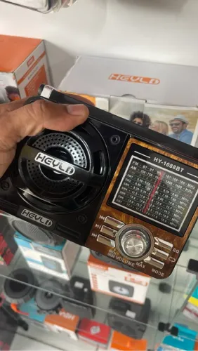 Rádio Portátil Retrô simples e fácil de usar