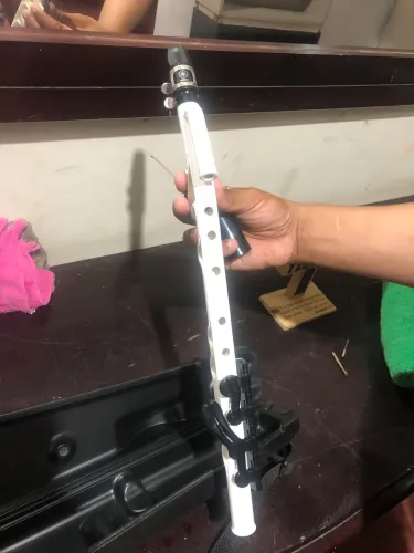 Vende-se Flauta Soprano seminova, usada poucas vezes 