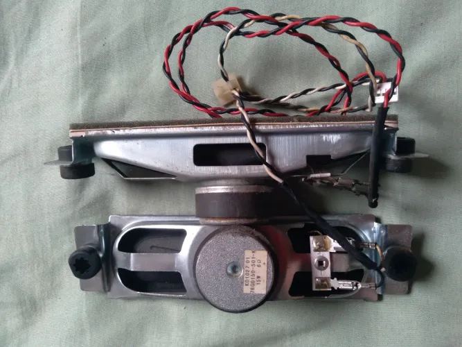 PAR ALTO-FALANTES TV AOC D32W931