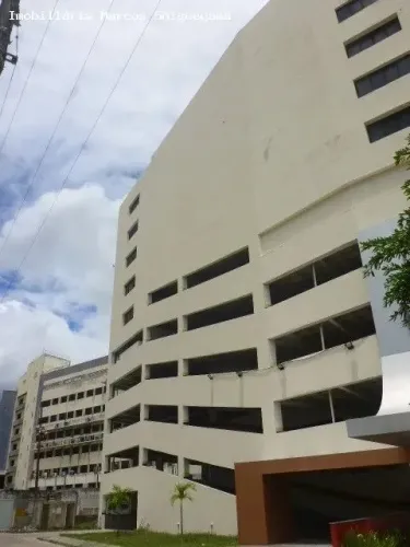 Prédio para Locação em Salvador, Imbuí, 1 dormitório, 24 banheiros, 99 vagas