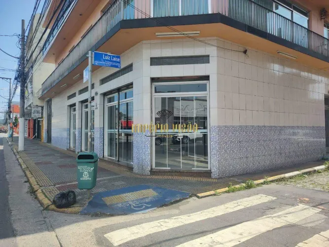 Salão de esquina na Rua Benjamin Constant com 128m² - Centro - Suzano/SP