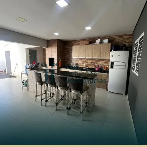 EXCELENTE CASA NO CONDOMINIO RIO CLARO