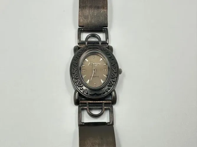 Relógio Feminino Cor Bronze