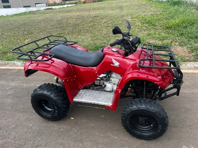 Quadriciclo 300 Cilindradas