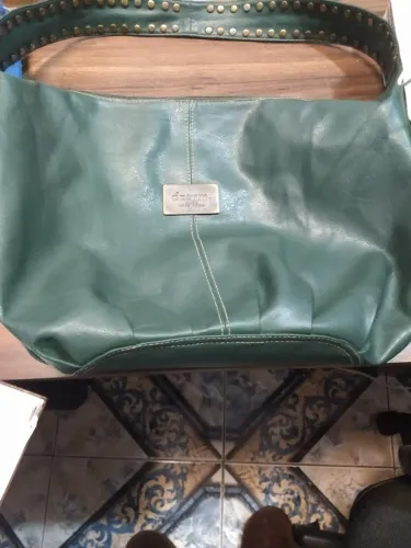 Bolsa de Ombro em Couro Transversal Dzarm.