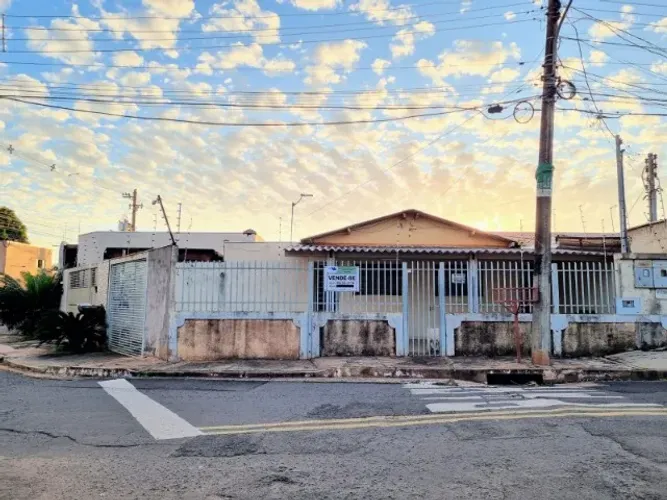 Baixou!!! Preço de ocasião!!! Imóvel de esquina bairro Jose Abrão!!
