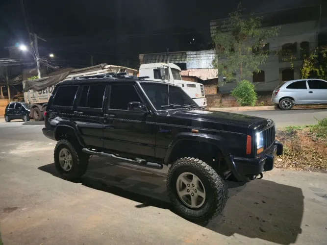 Jeep Cherokee Sport 2.8 mwm 4X4 Diesel 