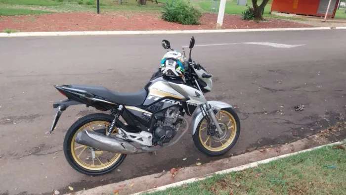 CG Titan Honda aniversário 25anos 