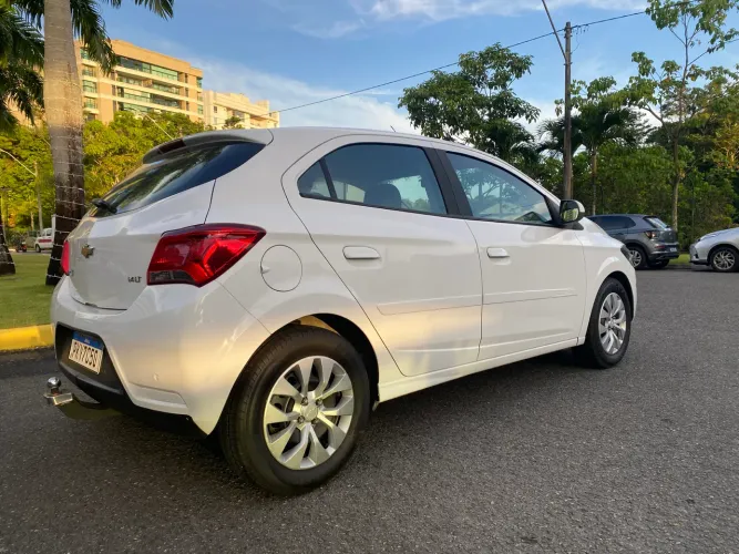 Chevrolet Onix Hatch LT 1.4 8V Flex Mec. 4P 2018