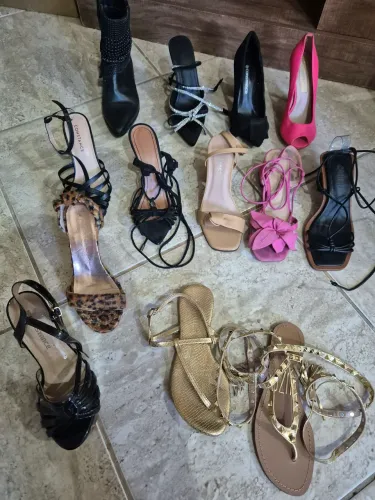 Lote de sapatos tam 33 imperdível 