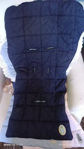 Capa de carrinho de bebê acolchoada