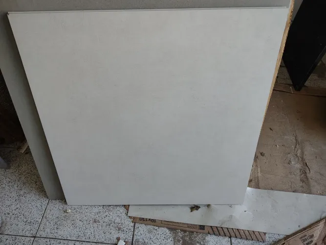 Porcelanato distrito white Natural 80x80 Portinari