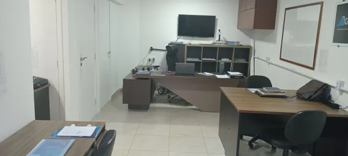 Vendo imobiliária em plena atividade 500.000.