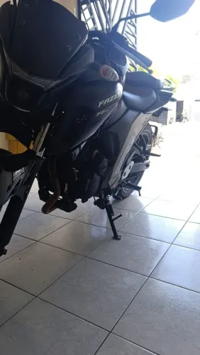 FZ2, pra vender ligeiro 21mil