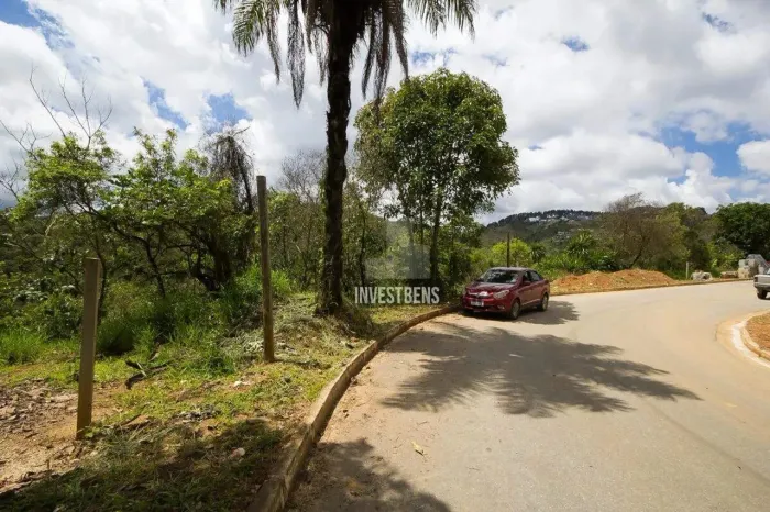 Lote à venda no Condomínio Vila Del Rey Anexo
