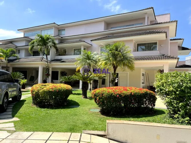 Mansão triplex à venda no Condomínio Alameda dos Eucaliptos, Barra da Tijuca.