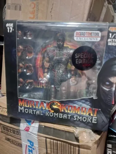 Mortal Kombat Human Smoke storm collectibles exclusivo bbts lacrado