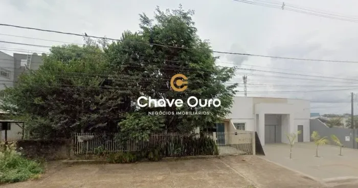 Terreno à venda com 588 m² no Claudete