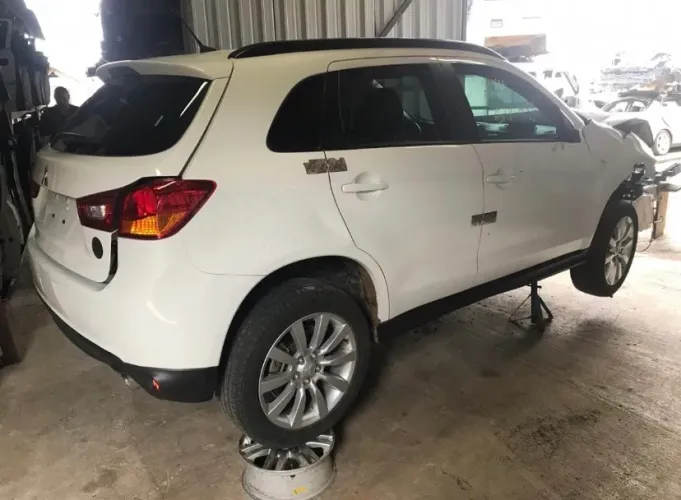 SUCATA DE MITSUBISHI ASX 2013 AUTOMÁTICO 2.0 4x2!!