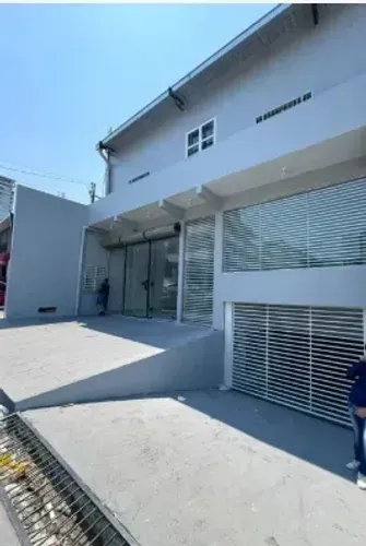 Predio Na Praça 14 - 1000m2 - com Estacionamento - Oportunidade - 9 8 1 6 5 2 7 1 5