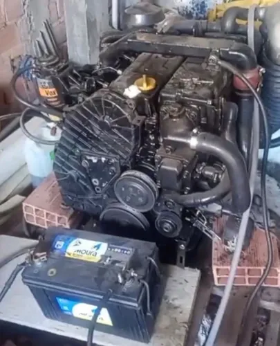 Motores Mercruiser 120 HP 1.7 L c/ Rabeta