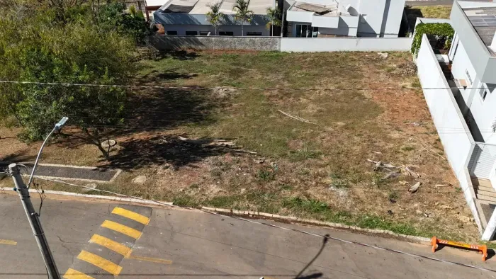 Lote no Condomínio Belas Artes