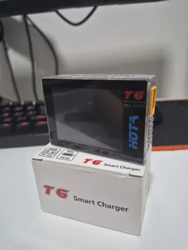 Carregador inteligente HOTA T6 DC/PD Entrada dupla 300W 2.4IPS suporta interface XT60