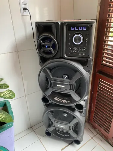 Troco em jbl original bombox