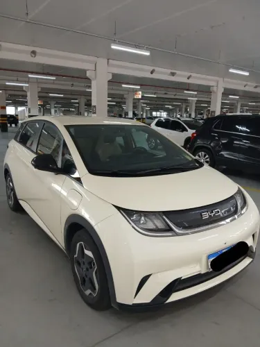 BYD Dolphin EV (Elétrico) 2025