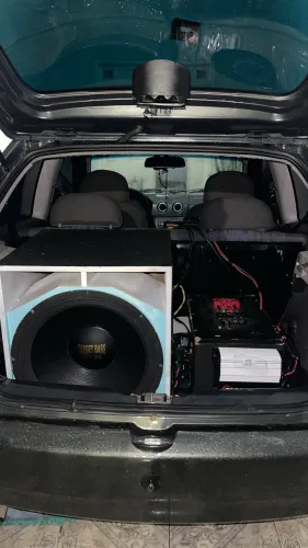Som automotivo, torre