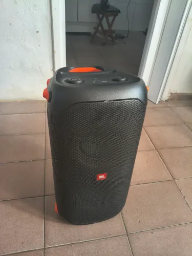 Caixa de som jbl partybox