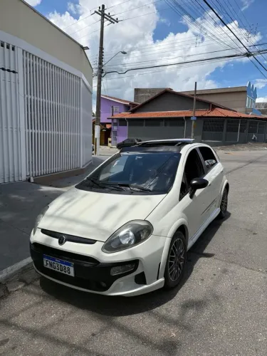 Fiat Punto Blackmotion 1.8 Flex 16V 5P. 2014