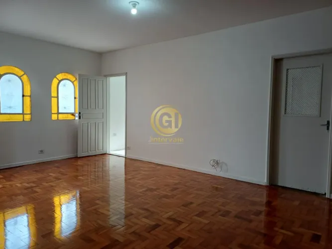 ALUGO E VENDO CASA TÉRREA NO PARQUE BRASIL EM JACAREI SÃO PAULO 200m² ÁREA CONSTRUIDA 250