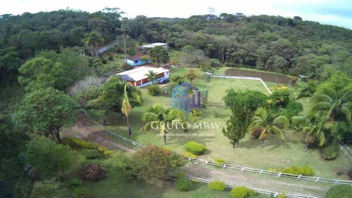 Chácara com 5 dormitórios à venda, 30000 m² por R$ 1.100.000,00 - Vila Elvio - Piedade/SP
