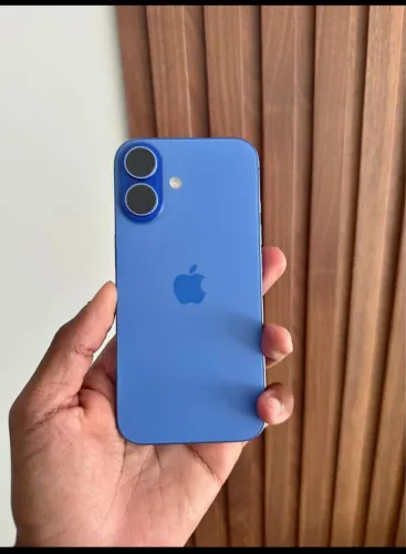 iPhone 16
