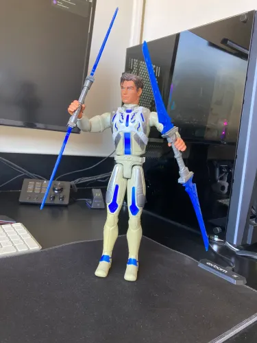 Max Steel Electro Espada