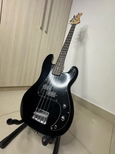 Contrabaixo Strinberg PBS20 Preto 4 Cordas + Acessórios e Brinde