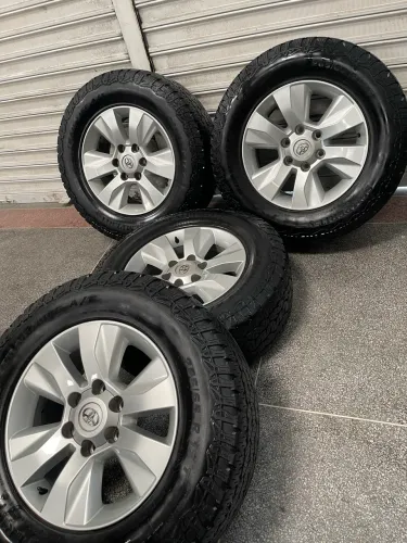 RODAS SW4 HILUX 17 PNEUS 