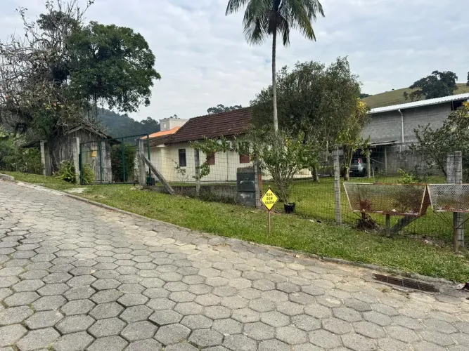 Casa no Centro de Águas Mornas - SC